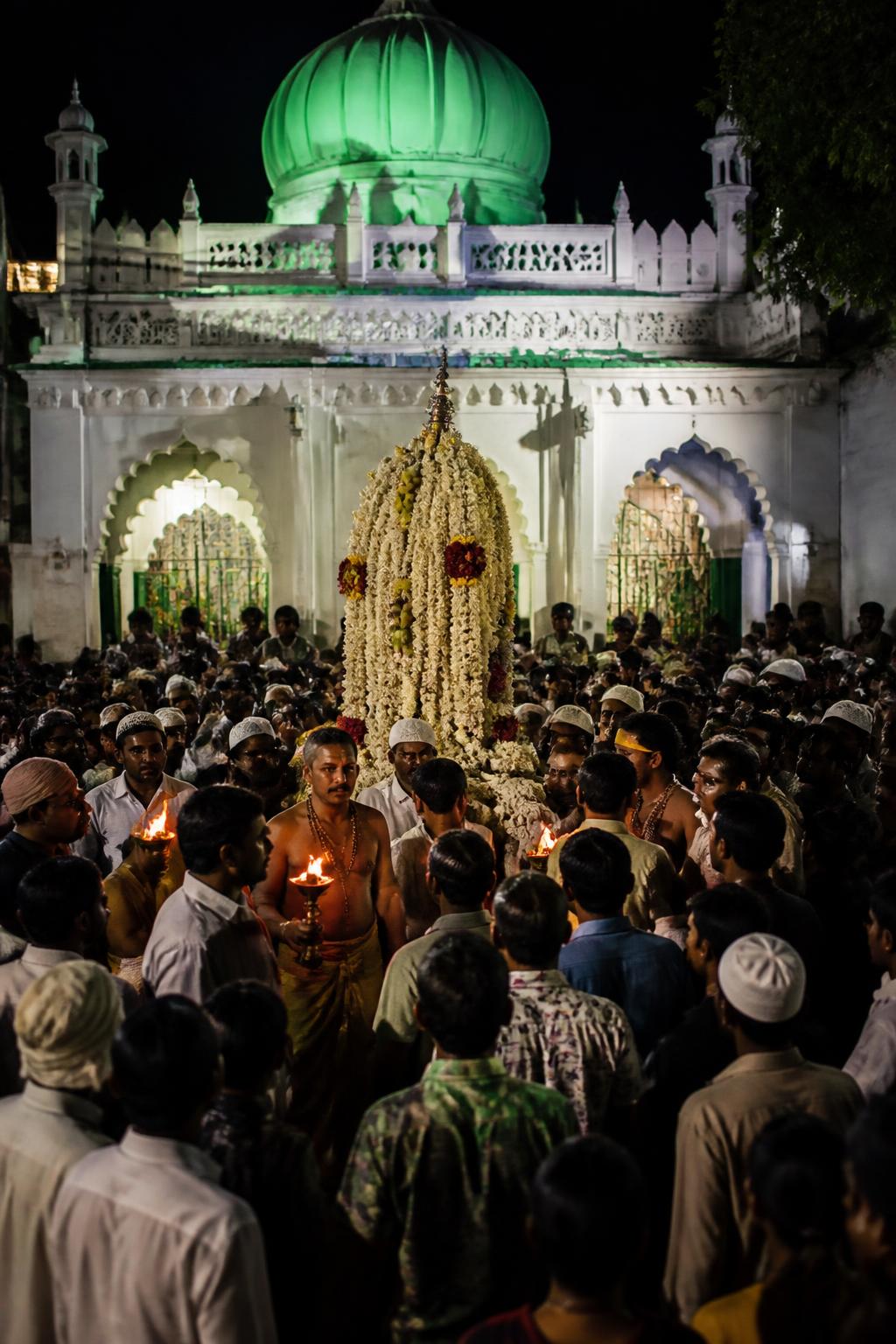 The Karaga procession arriving at Hazrat Tawakkal Mastan’s dargah.